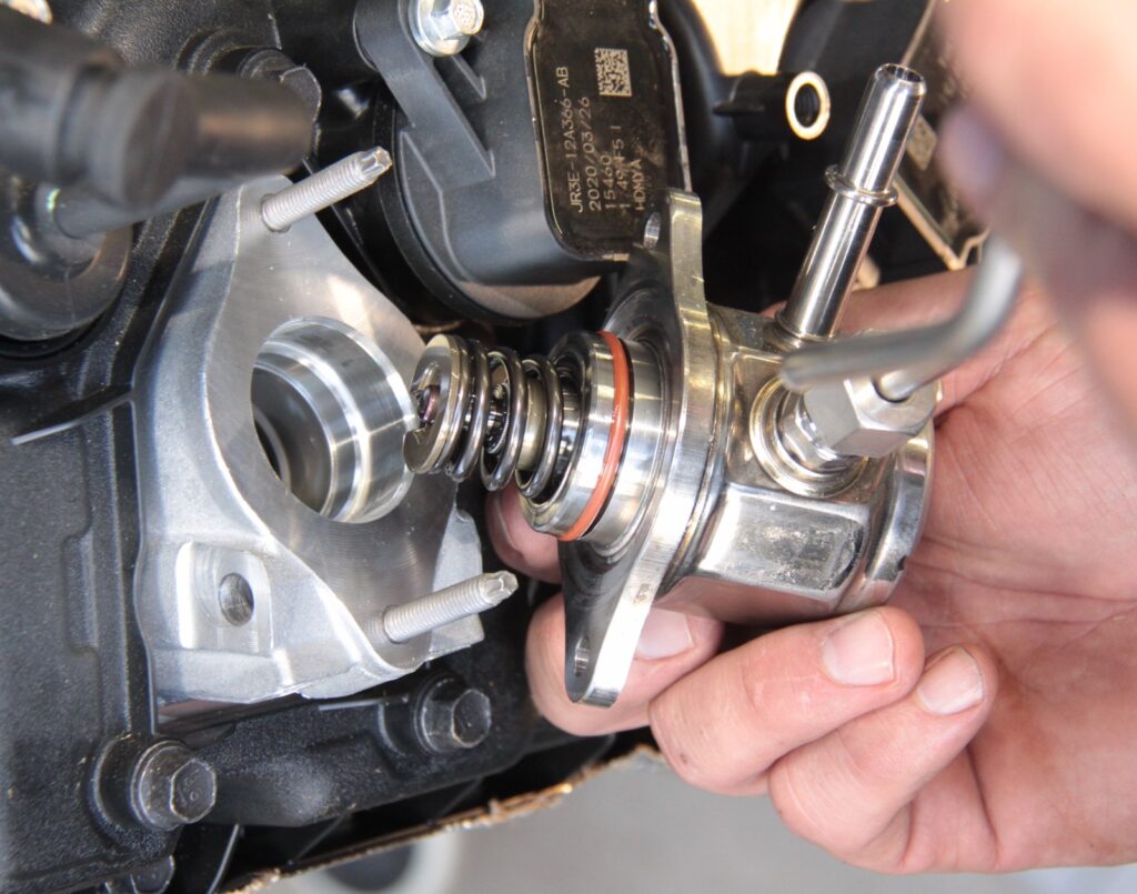 Gen 3 Coyote direct injection injector pump